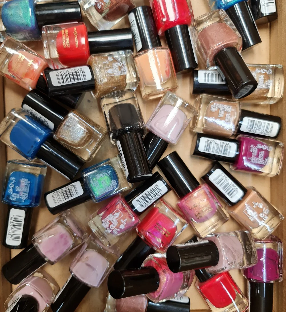 Max Factor Max Effect Mini Nail Polish Assorted Pack Of 24 - Image 3